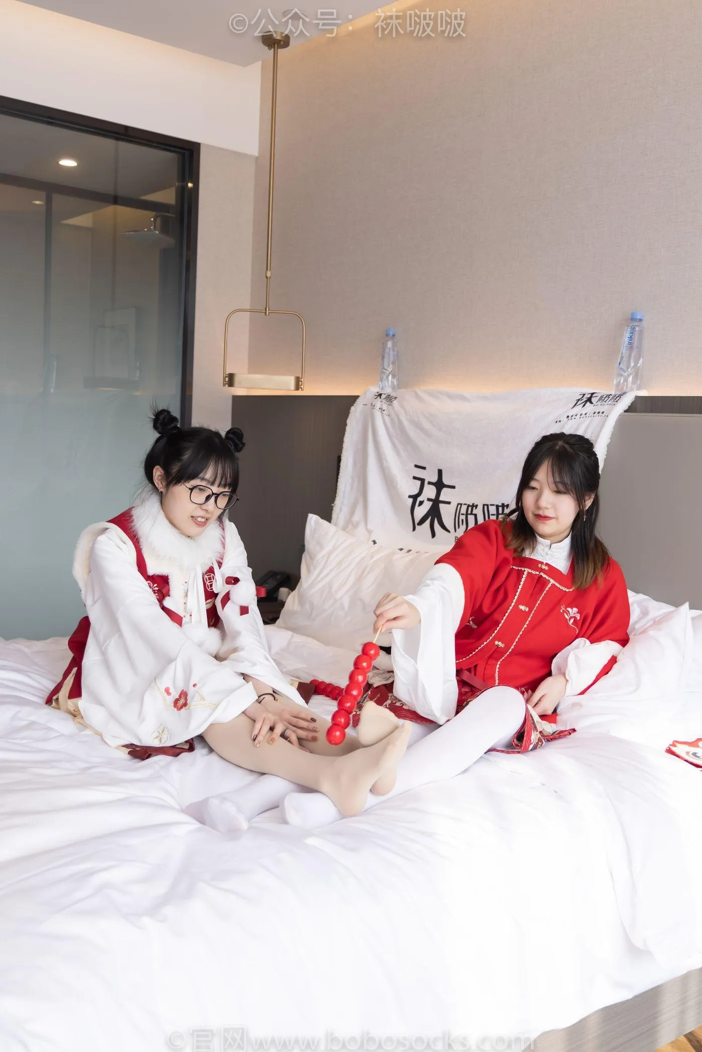 [BoBoSocks袜啵啵]NO.054 小甜豆与稚予-给大家拜年啦 [139P]插图2